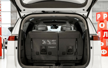 KIA Carnival, 2024 год, 6 890 000 рублей, 13 фотография