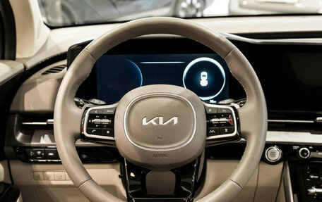 KIA Carnival, 2024 год, 6 890 000 рублей, 17 фотография