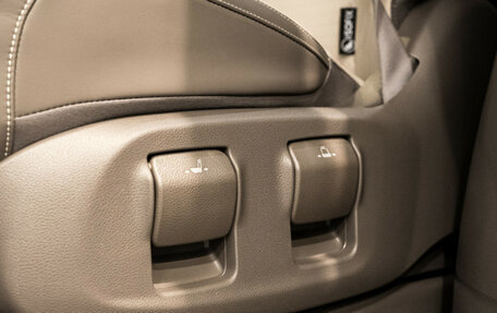 KIA Carnival, 2024 год, 6 890 000 рублей, 28 фотография