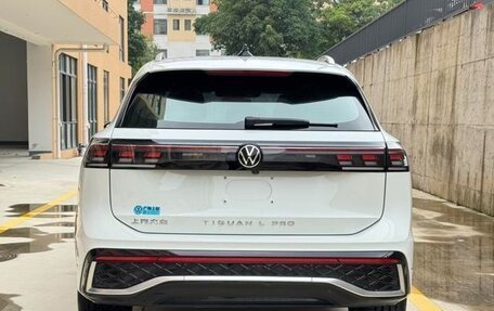 Volkswagen Tiguan, 2024 год, 3 780 600 рублей, 4 фотография