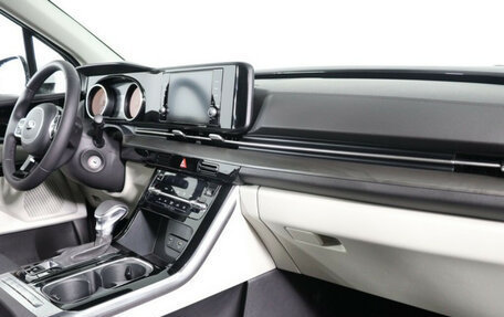 KIA Carnival, 2024 год, 6 890 000 рублей, 5 фотография