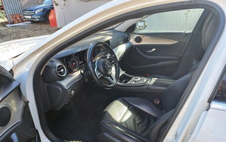 Mercedes-Benz E-Класс, 2018 год, 1 797 495 рублей, 11 фотография