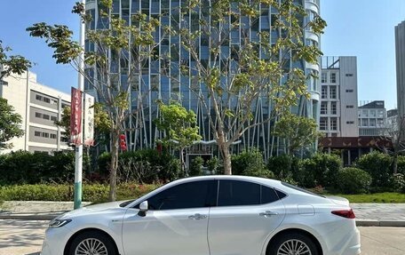 Toyota Camry, 2024 год, 3 250 000 рублей, 4 фотография