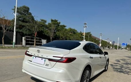Toyota Camry, 2024 год, 3 250 000 рублей, 5 фотография