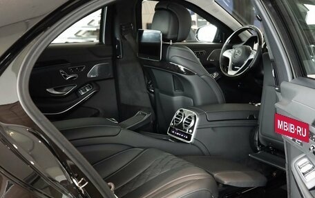 Mercedes-Benz S-Класс, 2018 год, 65 000 000 рублей, 30 фотография