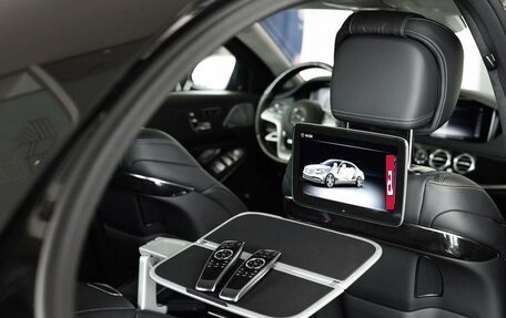 Mercedes-Benz S-Класс, 2018 год, 65 000 000 рублей, 33 фотография