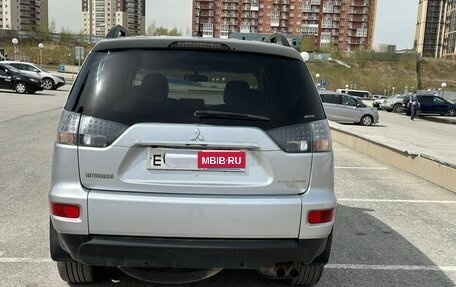 Mitsubishi Outlander III рестайлинг 3, 2011 год, 1 650 000 рублей, 16 фотография