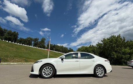 Toyota Camry, 2021 год, 3 200 000 рублей, 7 фотография