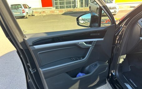 Volkswagen Touareg III, 2019 год, 5 250 000 рублей, 14 фотография