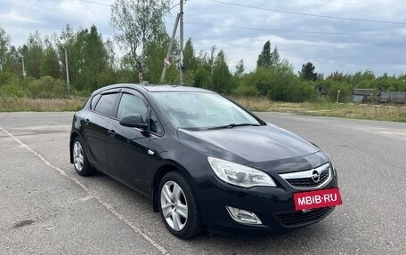 Opel Astra J, 2012 год, 950 000 рублей, 2 фотография