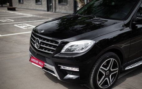 Mercedes-Benz M-Класс, 2015 год, 3 800 000 рублей, 13 фотография