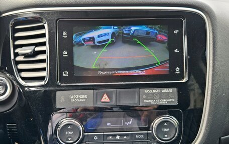 Mitsubishi Outlander III рестайлинг 3, 2017 год, 1 499 000 рублей, 17 фотография