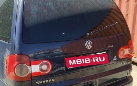 Volkswagen Sharan I рестайлинг, 2004 год, 650 000 рублей, 2 фотография