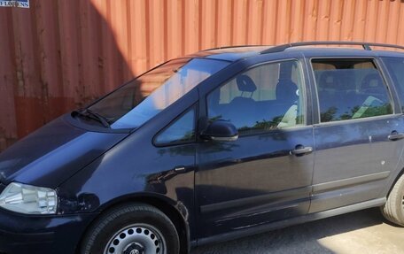 Volkswagen Sharan I рестайлинг, 2004 год, 650 000 рублей, 3 фотография