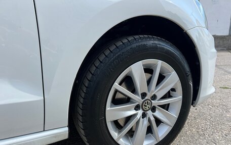 Volkswagen Polo VI (EU Market), 2017 год, 1 300 000 рублей, 9 фотография