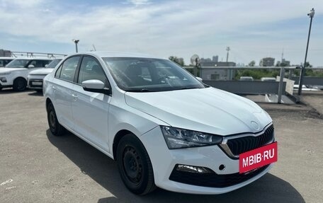 Skoda Rapid II, 2022 год, 1 349 000 рублей, 2 фотография