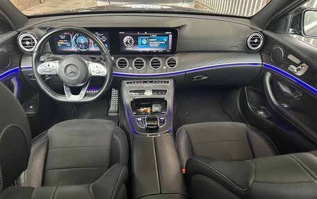Mercedes-Benz E-Класс, 2018 год, 4 000 000 рублей, 18 фотография