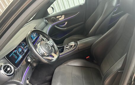 Mercedes-Benz E-Класс, 2018 год, 4 000 000 рублей, 15 фотография