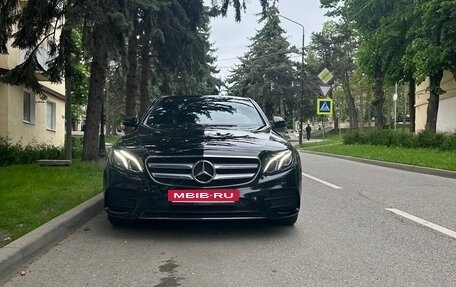 Mercedes-Benz E-Класс, 2018 год, 4 000 000 рублей, 4 фотография