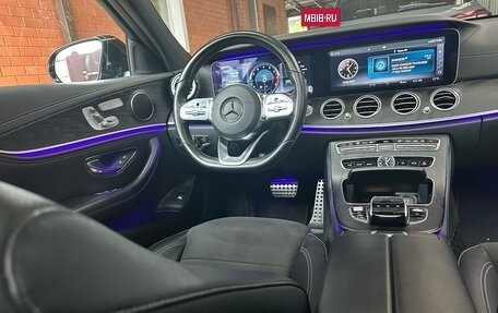 Mercedes-Benz E-Класс, 2018 год, 4 000 000 рублей, 19 фотография