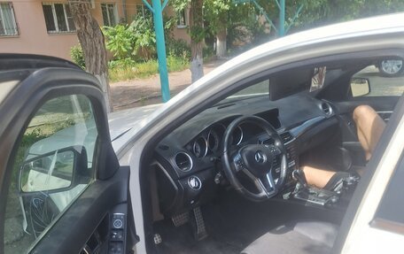 Mercedes-Benz C-Класс, 2011 год, 950 000 рублей, 4 фотография