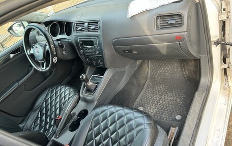 Volkswagen Jetta VI, 2015 год, 350 000 рублей, 10 фотография