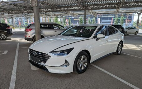 Hyundai Sonata VIII, 2019 год, 2 250 000 рублей, 2 фотография