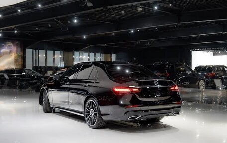 Mercedes-Benz E-Класс, 2021 год, 4 400 000 рублей, 3 фотография
