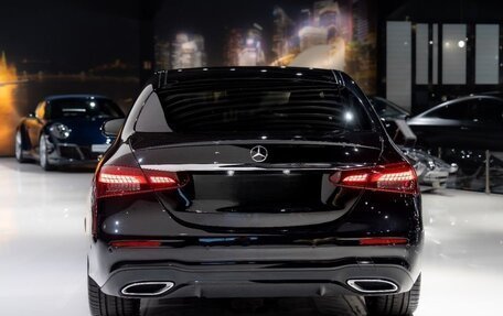 Mercedes-Benz E-Класс, 2021 год, 4 400 000 рублей, 2 фотография