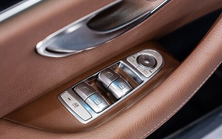 Mercedes-Benz E-Класс, 2021 год, 4 400 000 рублей, 13 фотография