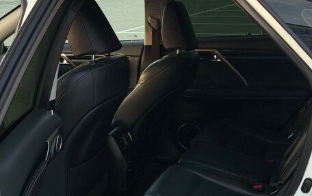 Lexus RX IV рестайлинг, 2016 год, 4 500 000 рублей, 8 фотография