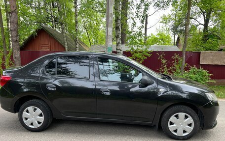 Renault Logan II, 2016 год, 565 000 рублей, 2 фотография