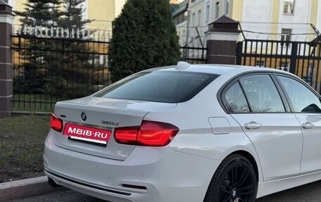 BMW 3 серия, 2018 год, 2 750 000 рублей, 15 фотография
