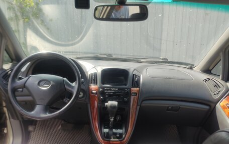 Lexus RX IV рестайлинг, 1999 год, 799 000 рублей, 9 фотография