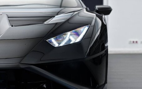 Lamborghini Huracán, 2021 год, 35 900 000 рублей, 8 фотография