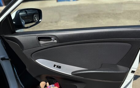 Hyundai Solaris II рестайлинг, 2014 год, 700 000 рублей, 9 фотография