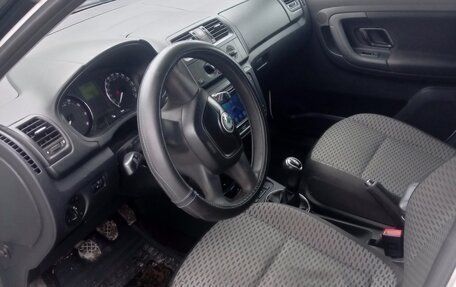 Skoda Fabia II, 2010 год, 600 000 рублей, 11 фотография