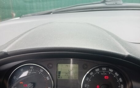 Skoda Fabia II, 2010 год, 600 000 рублей, 10 фотография
