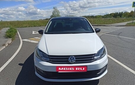 Volkswagen Polo VI (EU Market), 2018 год, 1 350 000 рублей, 2 фотография