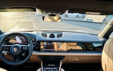 Porsche Cayenne III, 2025 год, 16 990 000 рублей, 13 фотография
