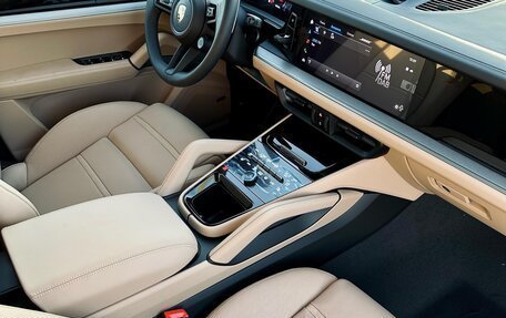 Porsche Cayenne III, 2025 год, 16 990 000 рублей, 24 фотография