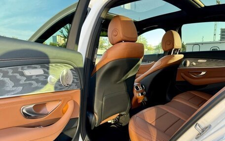 Mercedes-Benz E-Класс, 2021 год, 4 420 000 рублей, 15 фотография