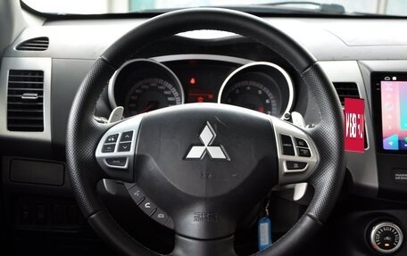 Mitsubishi Outlander III рестайлинг 3, 2008 год, 1 199 000 рублей, 16 фотография