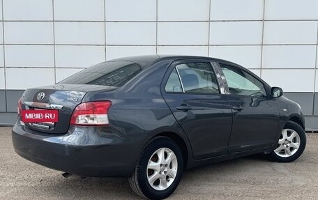 Toyota Yaris III рестайлинг, 2007 год, 660 000 рублей, 5 фотография