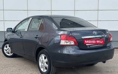 Toyota Yaris III рестайлинг, 2007 год, 660 000 рублей, 2 фотография