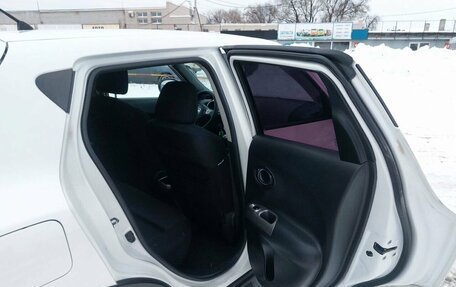 Nissan Juke II, 2013 год, 14 фотография