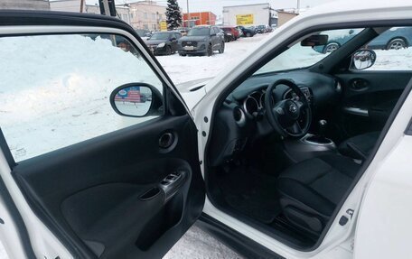 Nissan Juke II, 2013 год, 17 фотография