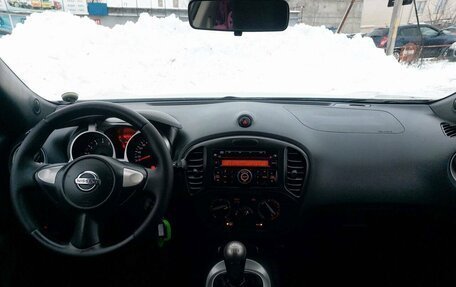 Nissan Juke II, 2013 год, 23 фотография