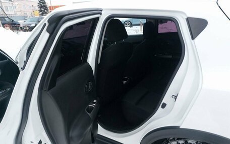 Nissan Juke II, 2013 год, 28 фотография