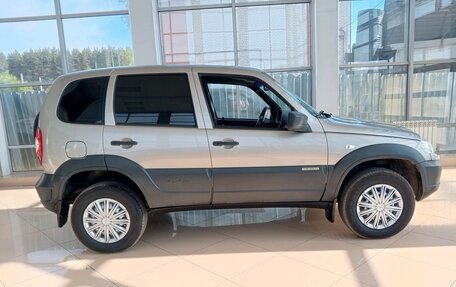Chevrolet Niva I рестайлинг, 2016 год, 669 000 рублей, 4 фотография